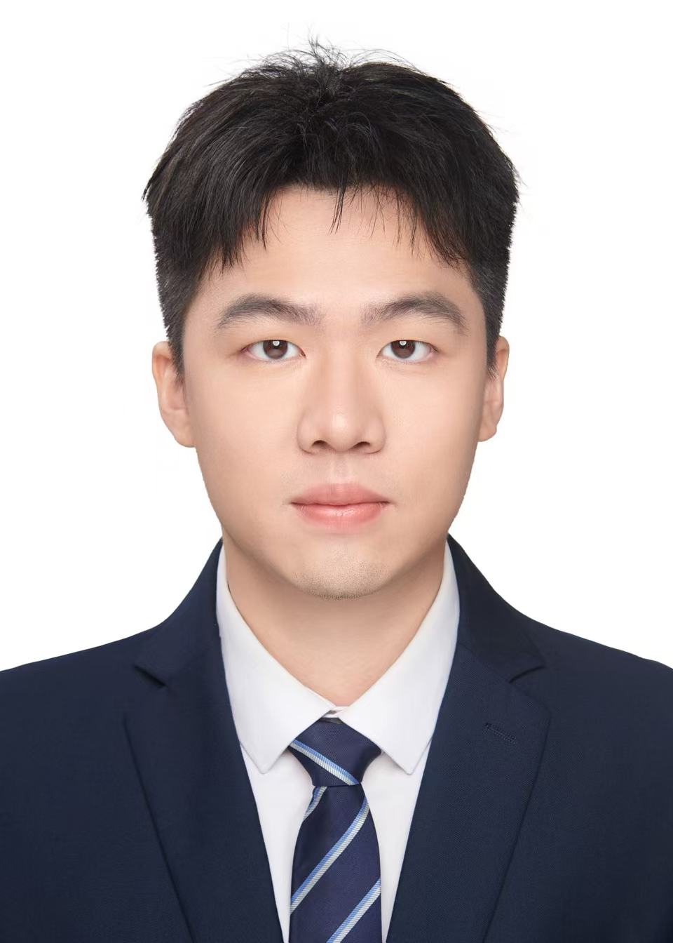 Professional portrait of Pengyi Peng in a dark suit against a plain background